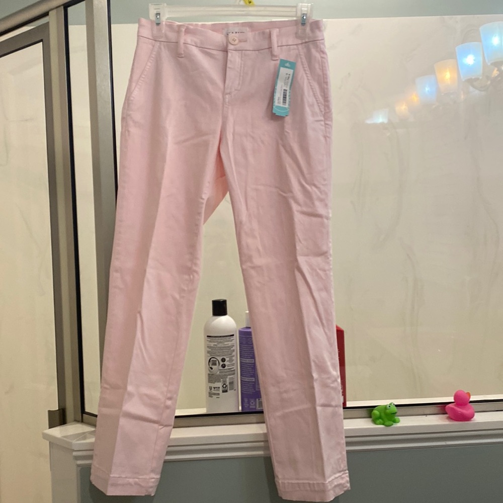 Women’s Capri stretch material pink pants. Size 0